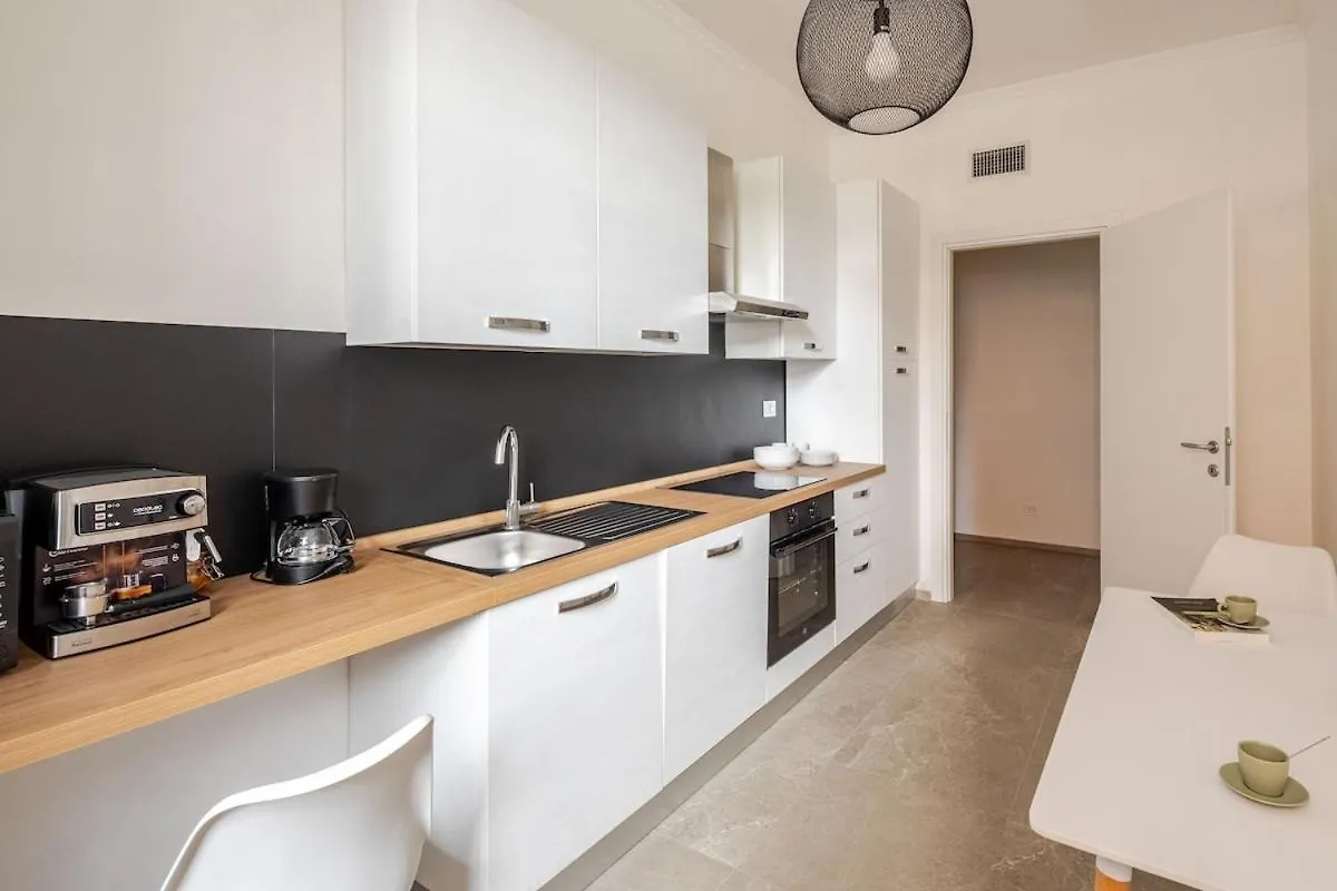 Elegant Central Design Apartment - Parking Rome