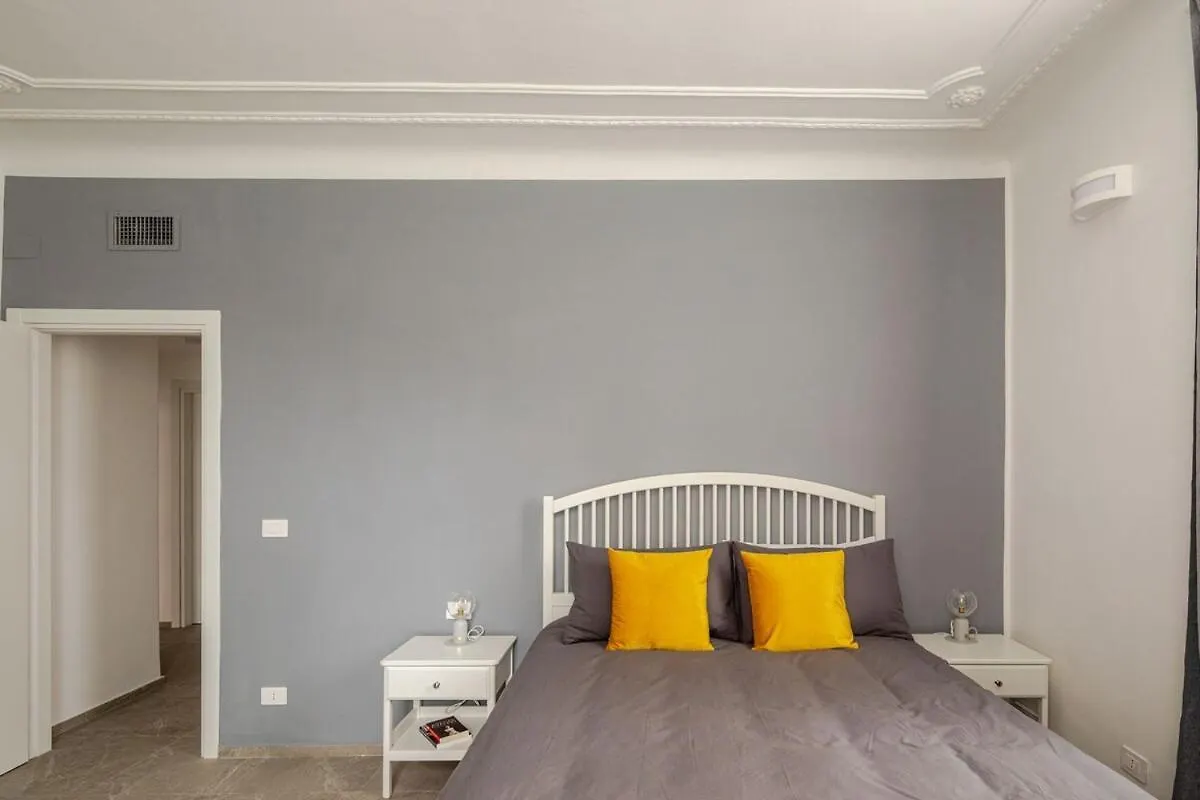 Elegant Central Design Apartment - Parking Rome Italy